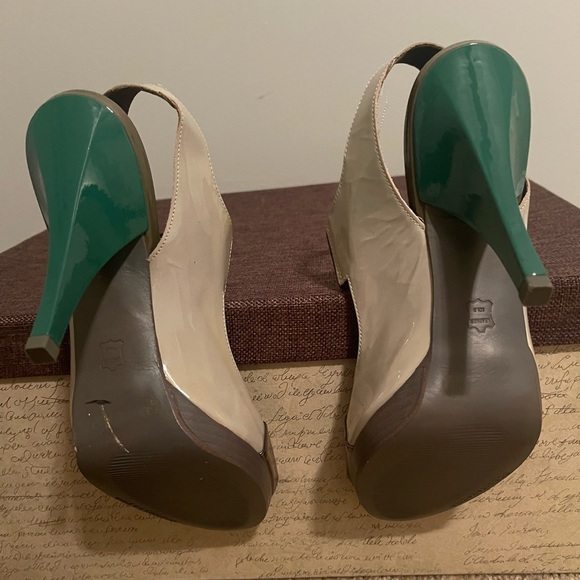 BCBG Max Azria Color Block Heels - Picture 4 of 4